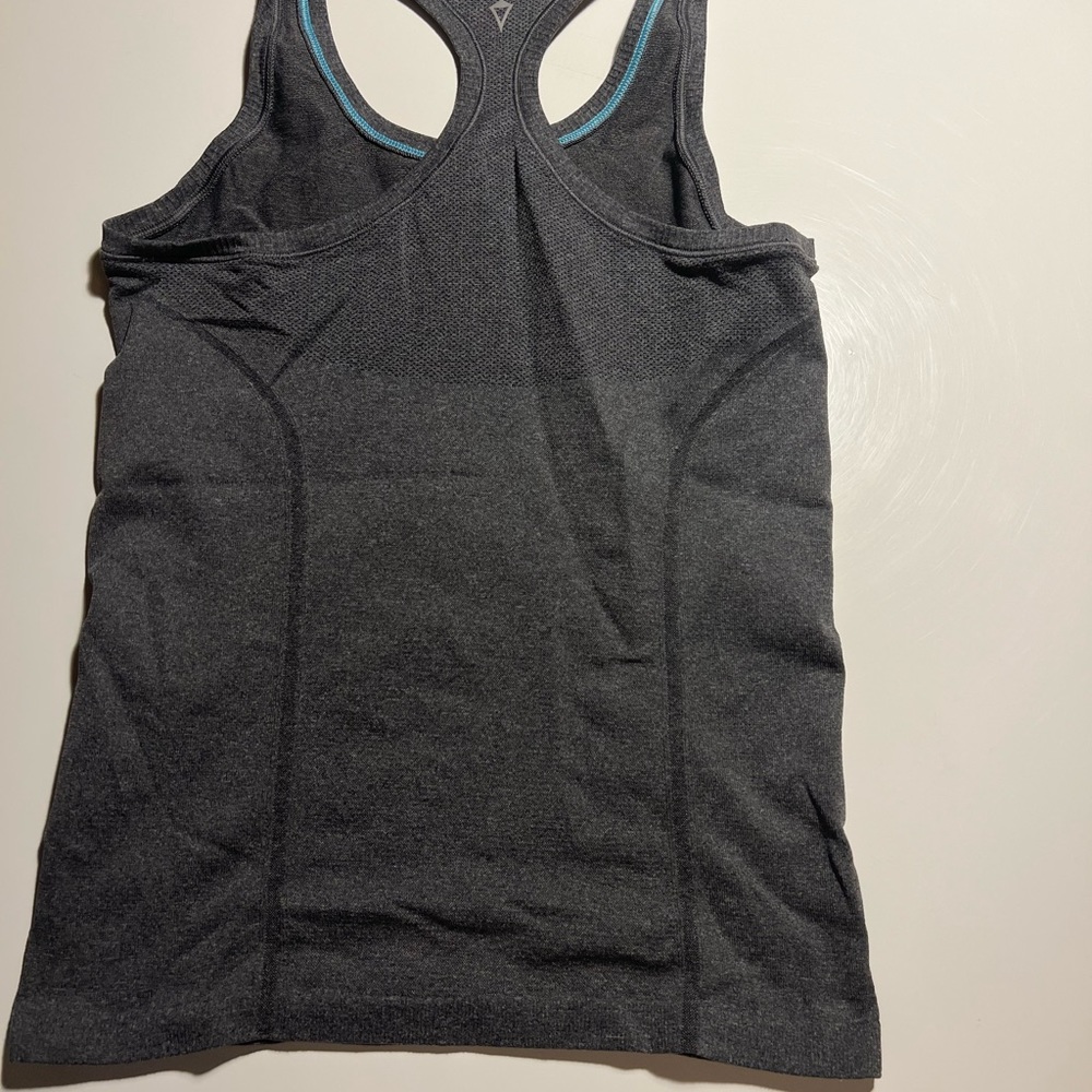 Ivivva tank top size 12 (kids)